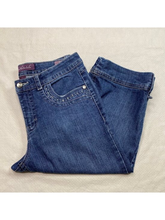 Gloria Vanderbilt Denim - Gloria Vanderbilt Blue Denim Capri Jeans Size 8 With Cuffed Hem & Embroidered Po